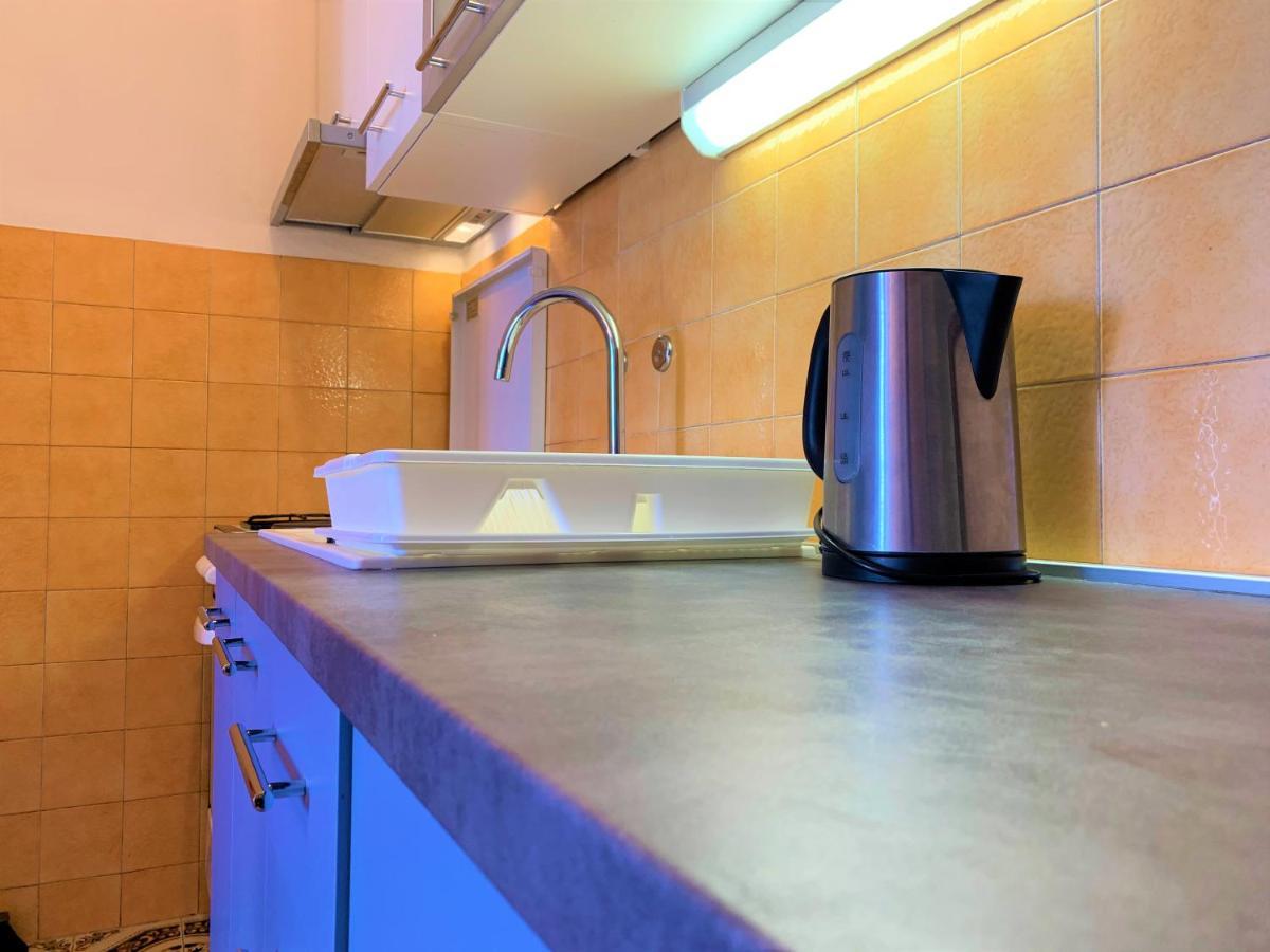 Roko Apartment House Примоштен Екстер'єр фото